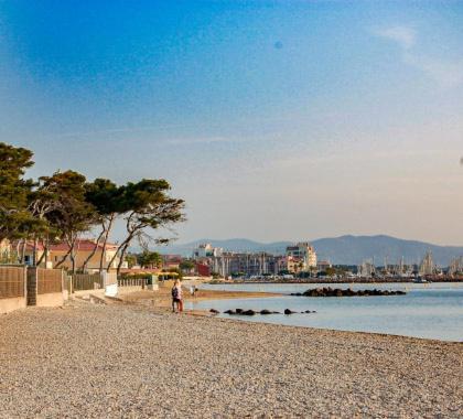 Cocooning Sur Le Port Proche De La Mer * Hyeres